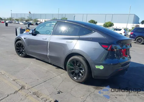 2023 Tesla Model Y Awd/Long Range Dual Motor All-Wheel Drive из США, поврежденный, VIN 7SAYGDEE3PF831212